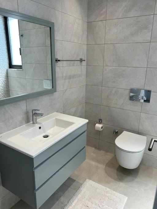Penthouse Med Privat Saltvannsbasseng Pa Esentepe Beach كيرينيا المظهر الخارجي الصورة