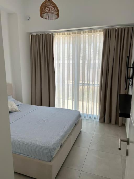 Penthouse Med Privat Saltvannsbasseng Pa Esentepe Beach كيرينيا المظهر الخارجي الصورة