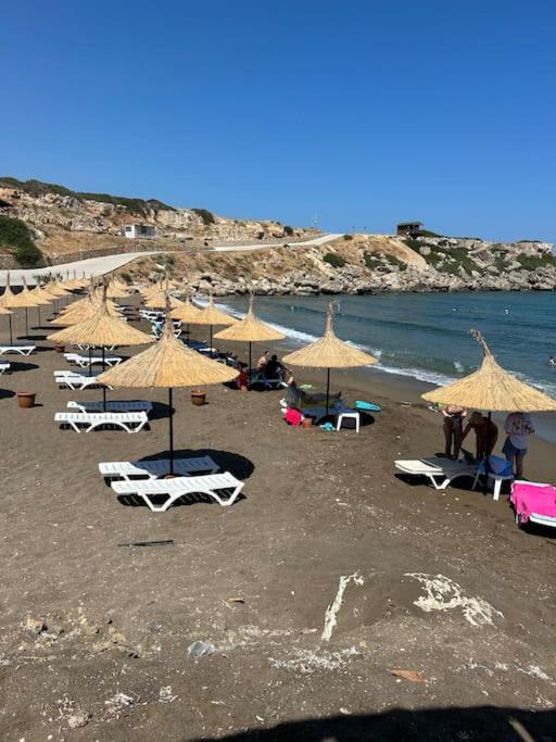 Penthouse Med Privat Saltvannsbasseng Pa Esentepe Beach كيرينيا المظهر الخارجي الصورة
